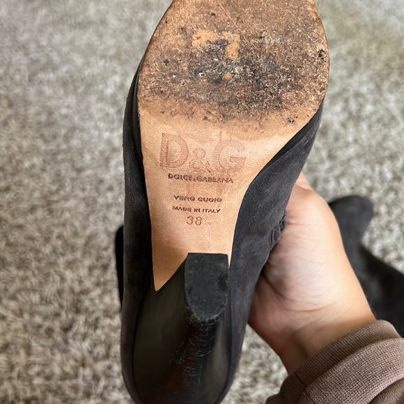 Dolce & Gabanba booties - Picture 4 of 4